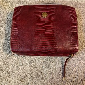 New Estée Lauder large Reptile make up bag are suitcase